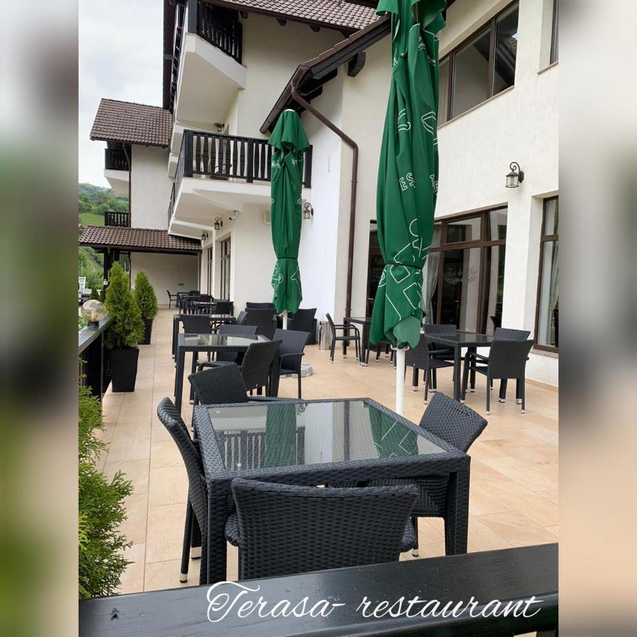 Flori De Mar Hotel Poiana Mărului Exterior foto