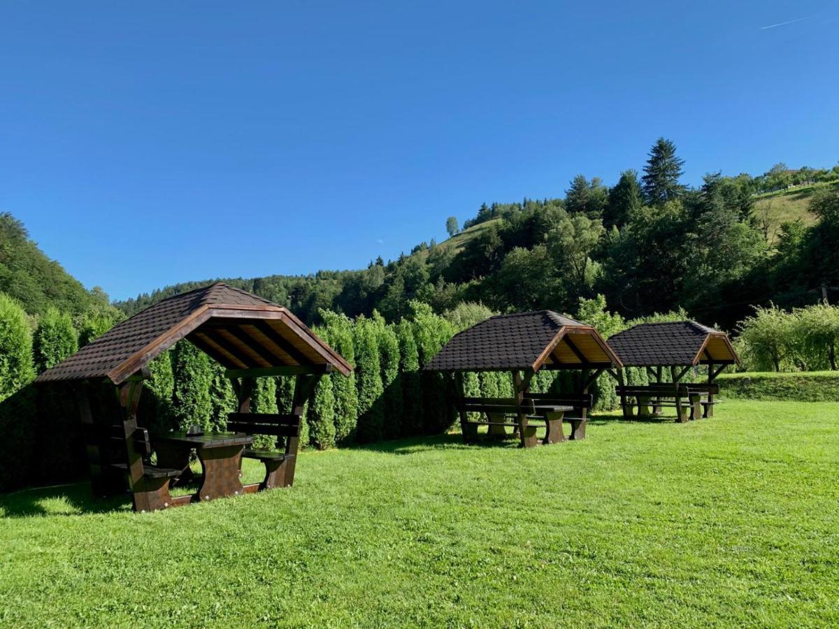 Flori De Mar Hotel Poiana Mărului Exterior foto