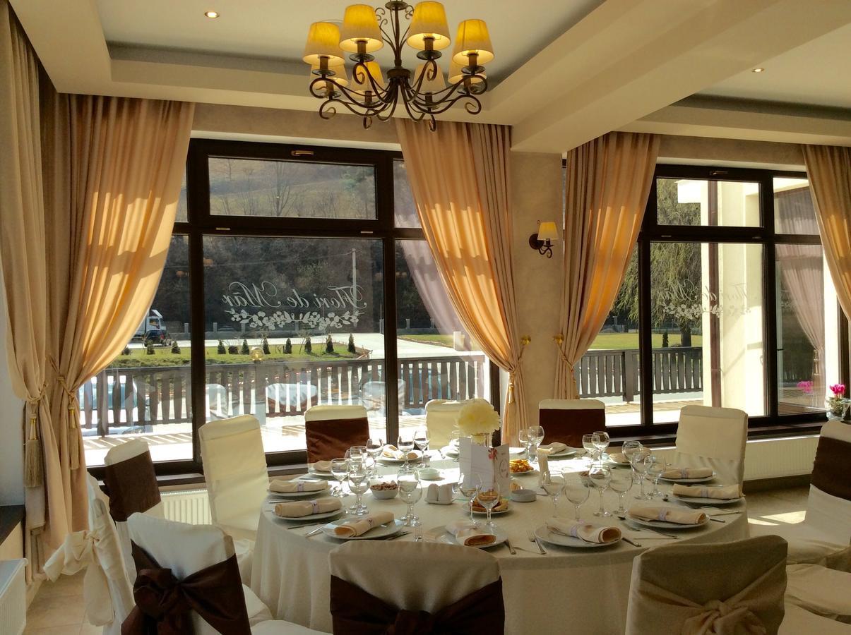 Flori De Mar Hotel Poiana Mărului Exterior foto